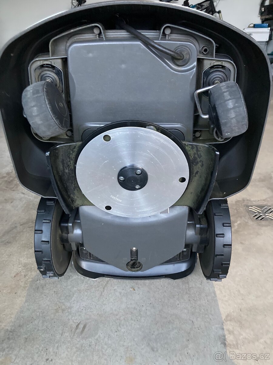 Robotická sekačka Husqvarna - 3