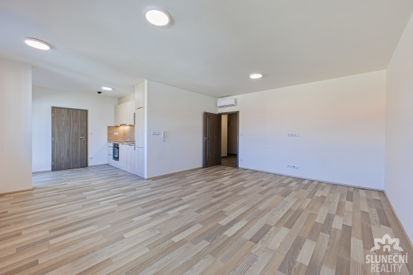 Pronájem bytu 2+kk s balkonem, 59 m², Uherské Hradiště - Šes - 3