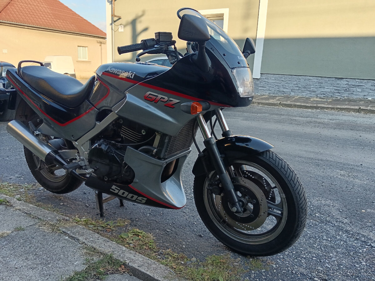 Kawasaki GPZ 500 S - zimní cena - 3