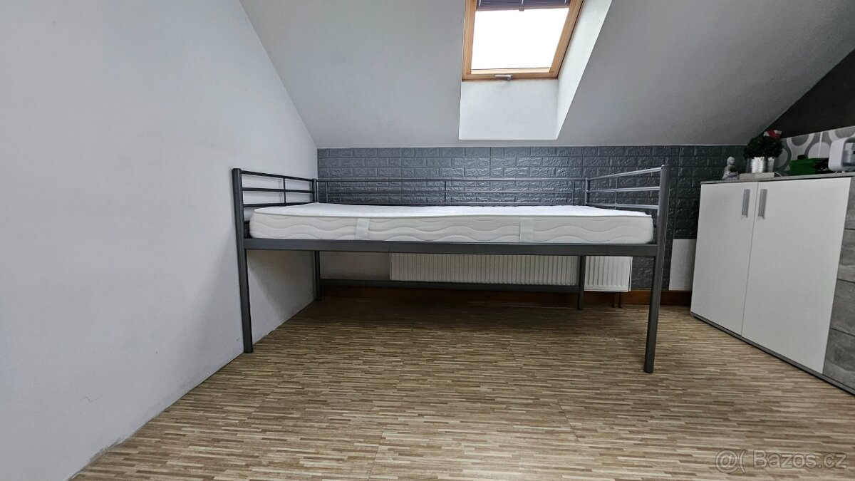 Vyvýšená postel 90x200 - 3