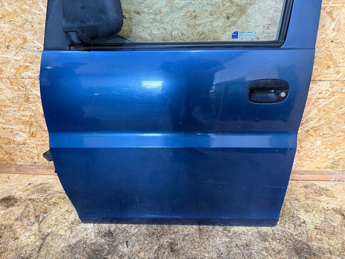 LEVÉ PŘEDNÍ DVEŘE HYUNDAI H1 - 3