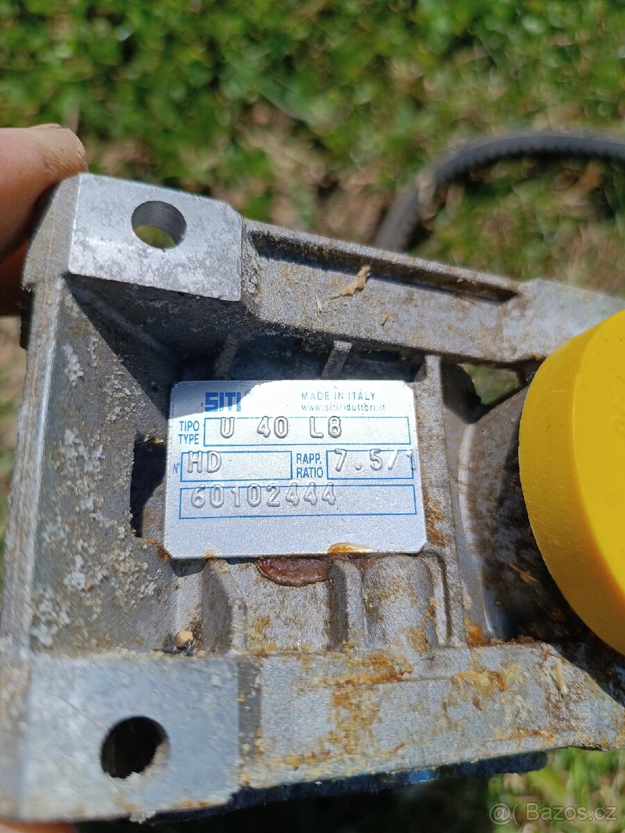 Elektromotor 0,75kw+prevodovka1:8 - 3