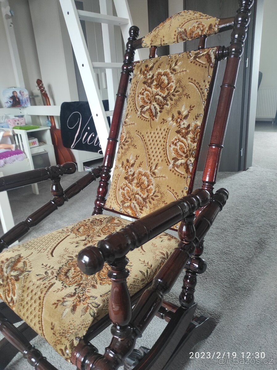 Houpací křeslo. - 3