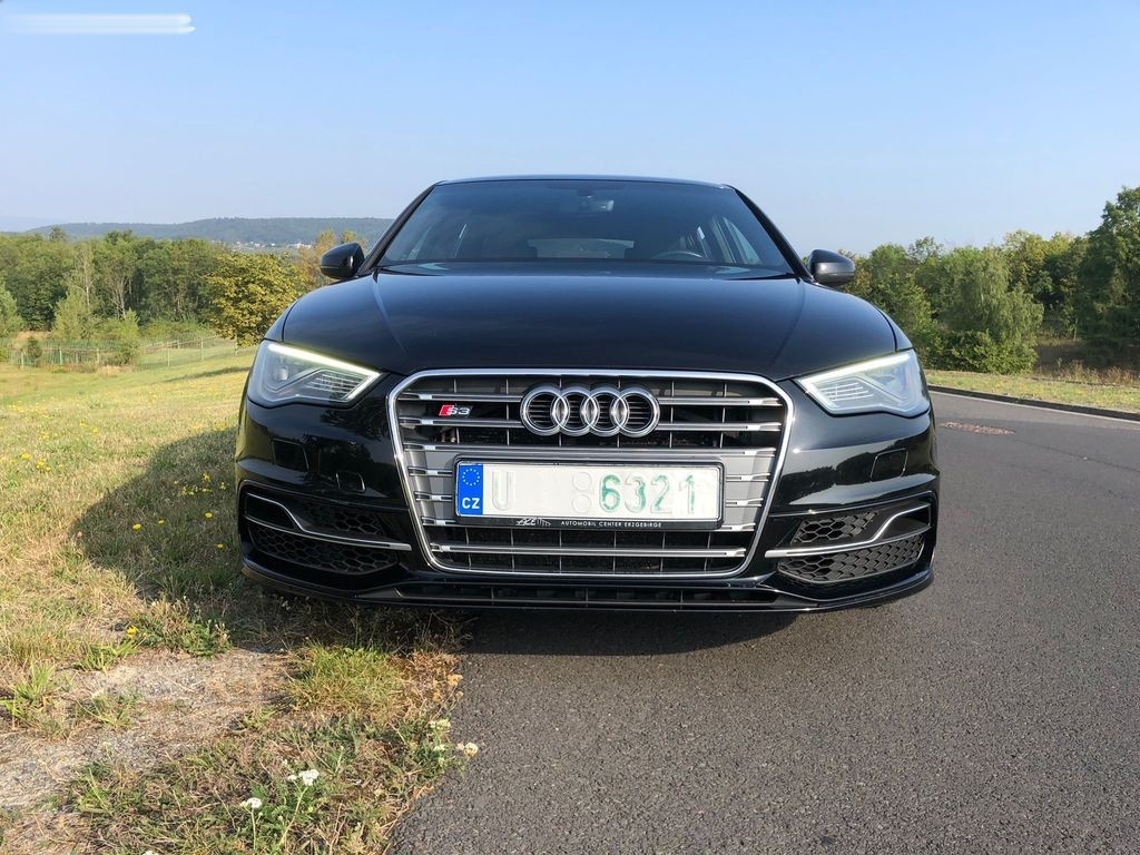 AUDI S3, MANUÁL - 3
