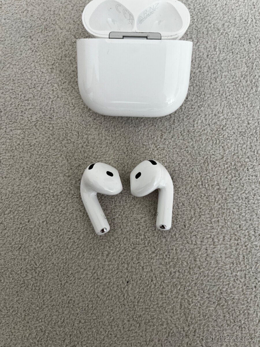 AirPod 4 - 3