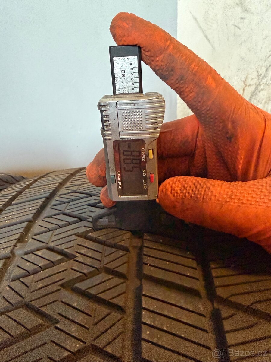 Zimní pneu Gripmax 255/50/20 - 3