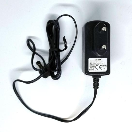 D-link DES-1008C Desktop Switch - 3