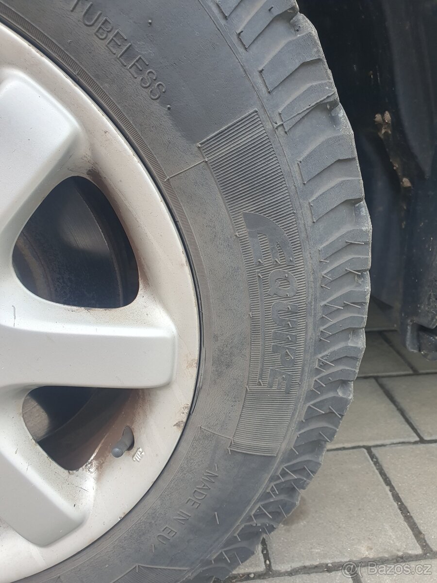 Mercedes ml original kola do terénu pneu 235/65 r17