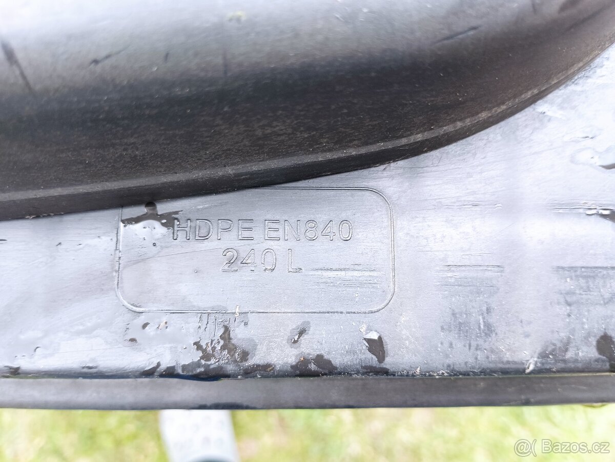 Plastová popelnice 240l - 3