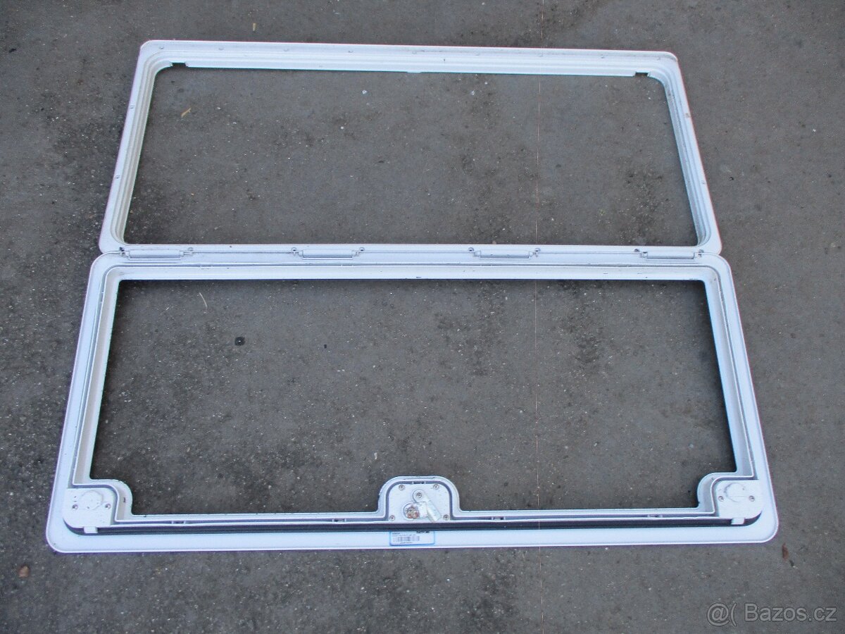 Rám na servisní dvířka ke karavanu - 3