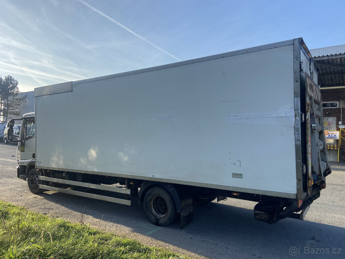 Iveco eurocargo 120 chladak, chladicí box na 230v - 3