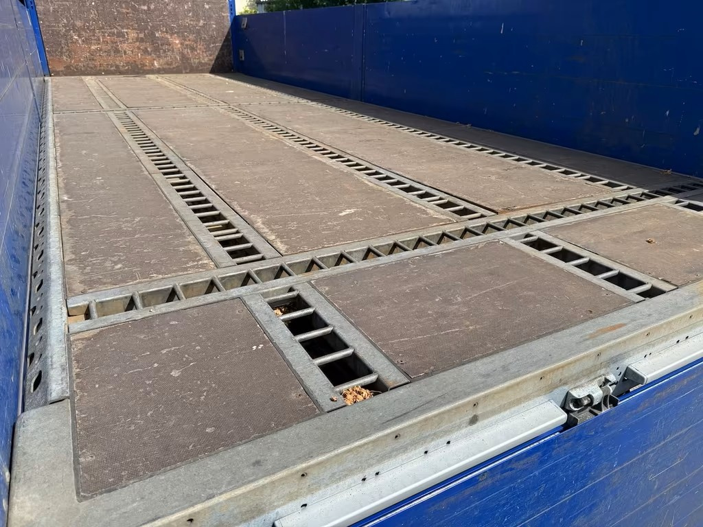 Eur6 valník 7.2m MB 16t - 3