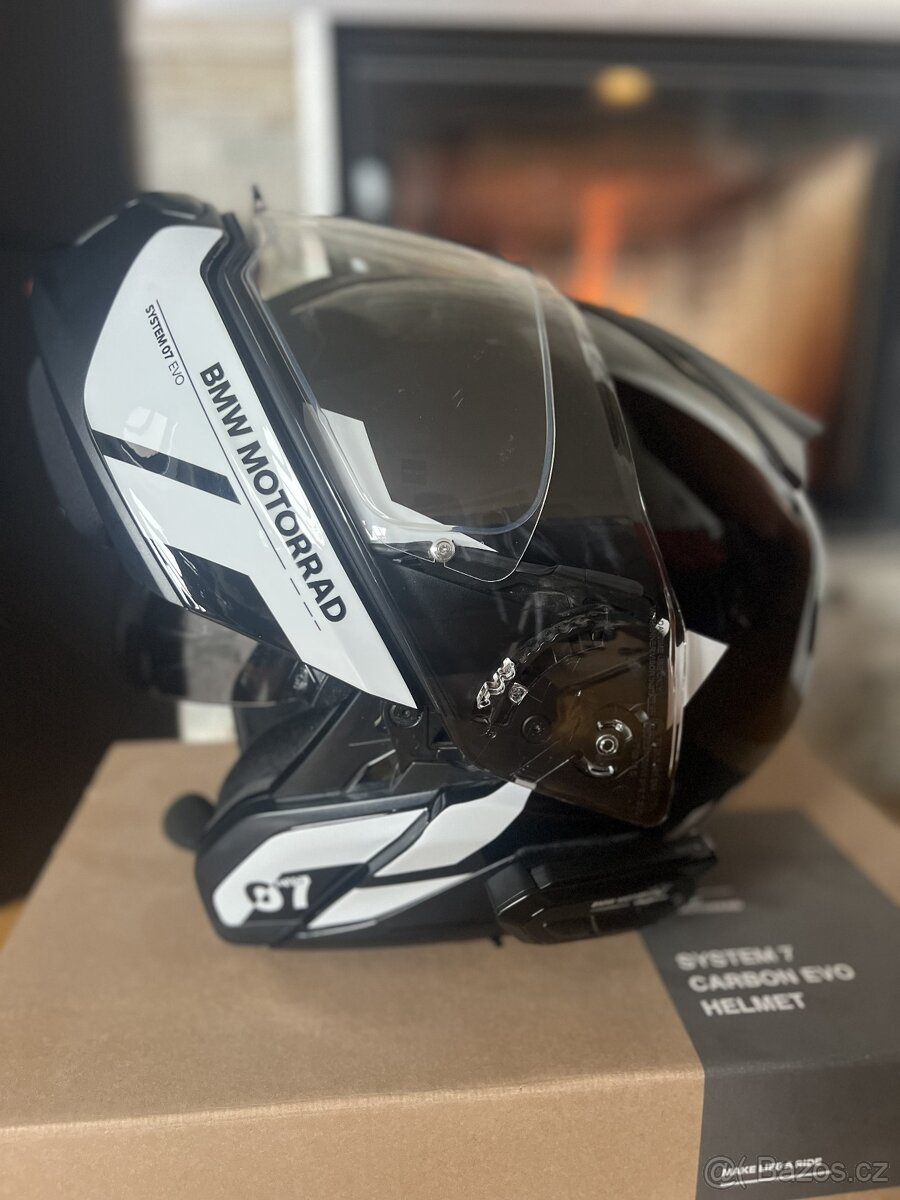 BMW helma vel. XL 60/61 a komunikátor - 3