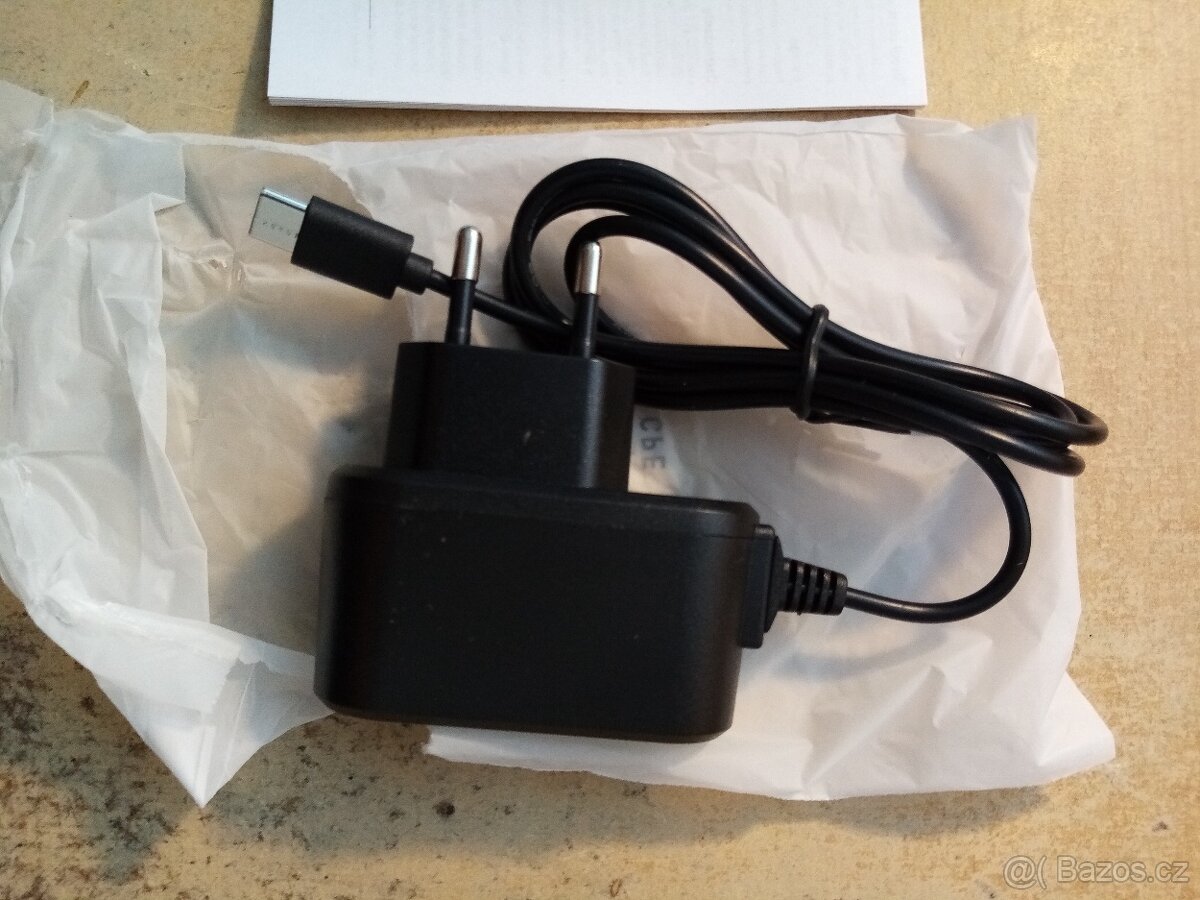 Mobilní telefon nový - 3