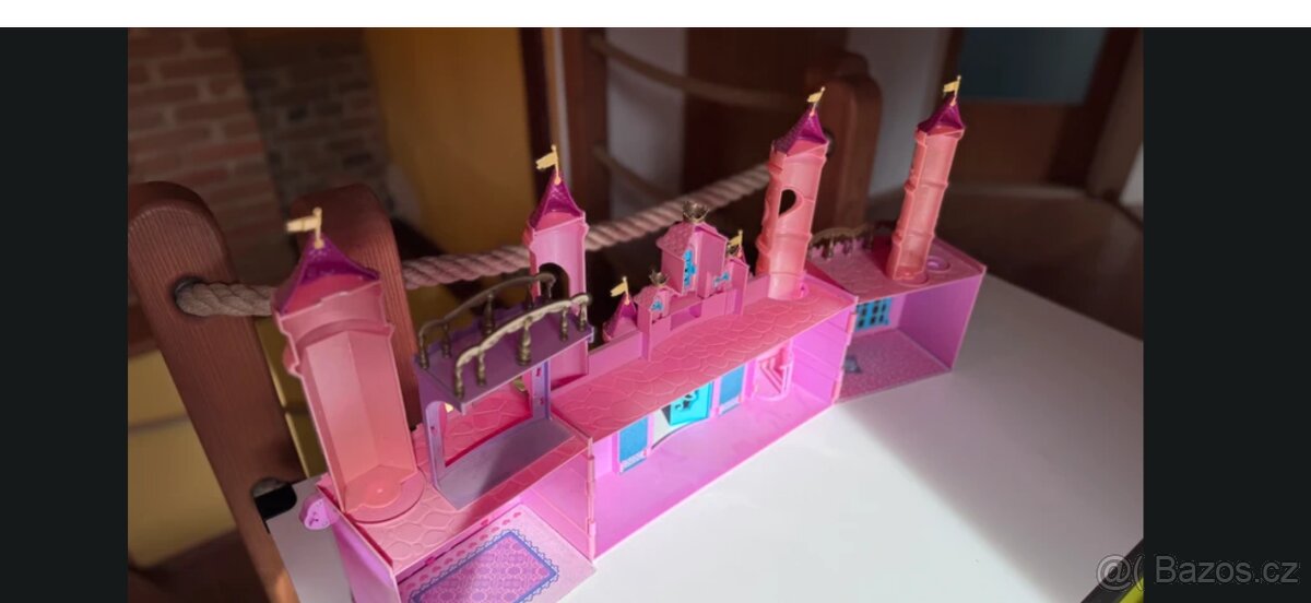 Domecky , zamky pro holcicky - 3