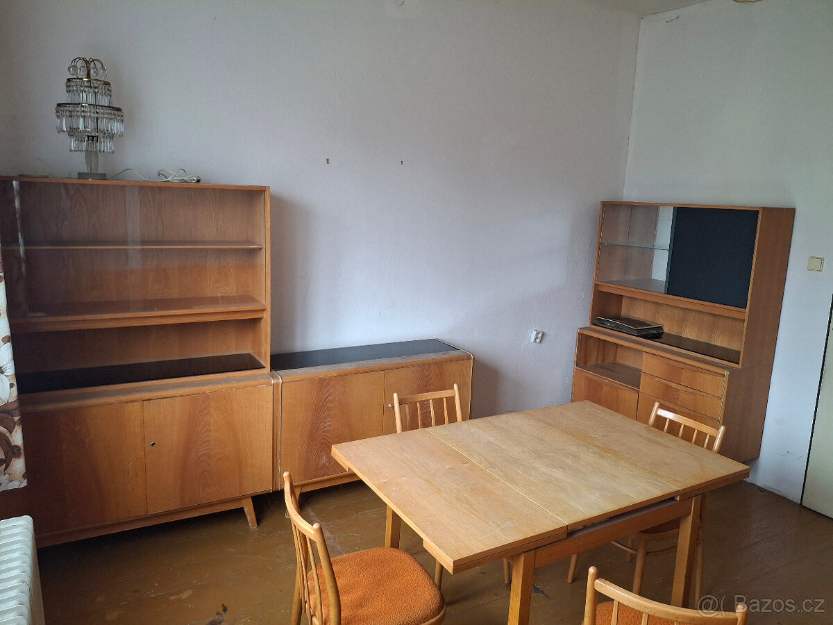NÁBYTEK ZE 70. LET. - 3