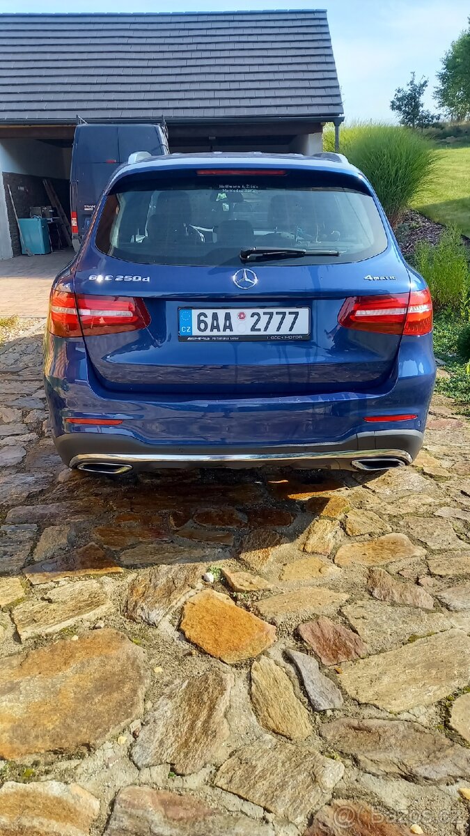 Mercedes GLC 250 AMG 4 MATIC 2017 - 3