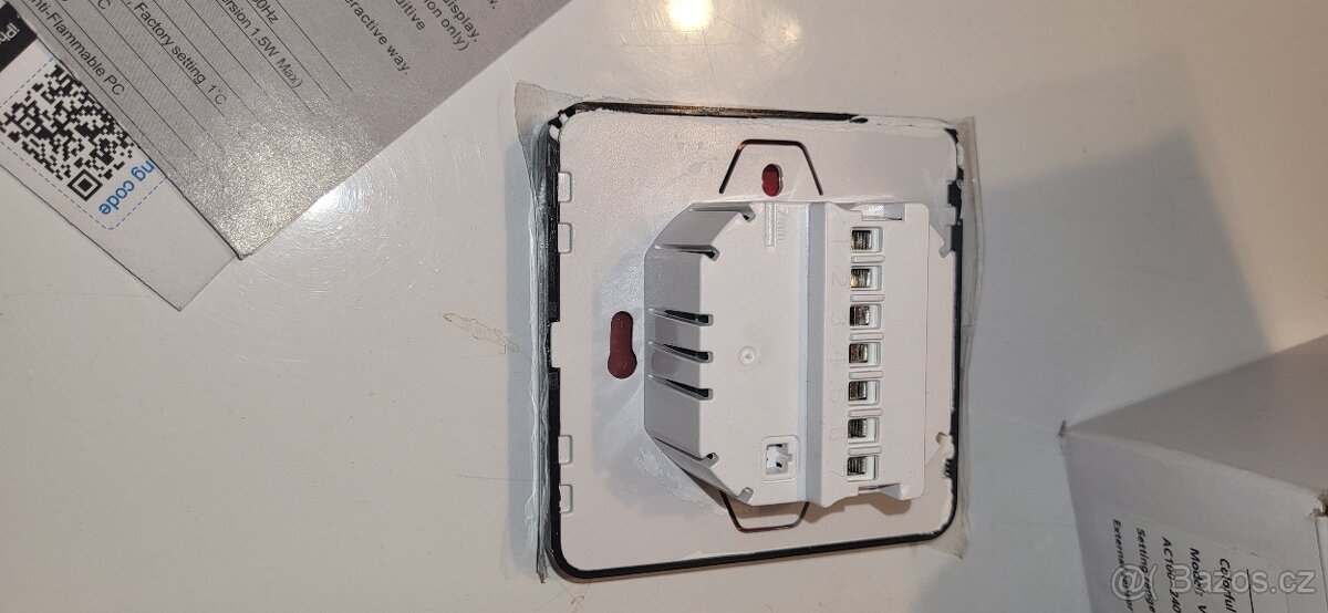 Nástěnný WiFi Smart Tuya Thermostat pro SmartHome - Černý - 3