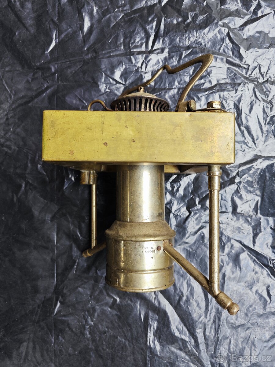 Wiktorinova lihová lampa - 3