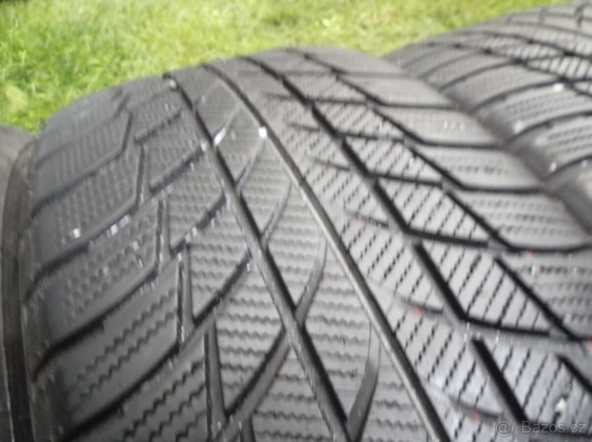 225/50/18 95H RFT BRIDGESTONE 4KS ZIMNÍ - 3