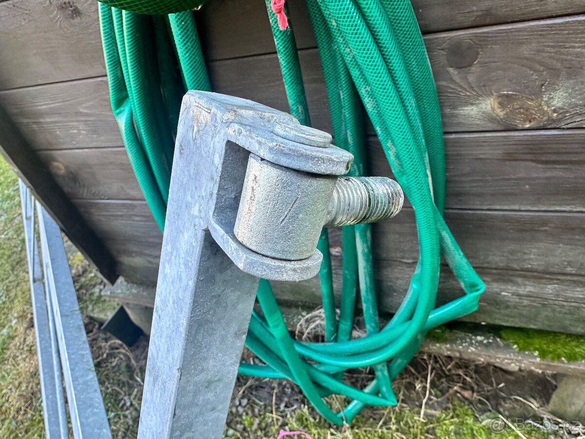 Vjezdová brána - 3