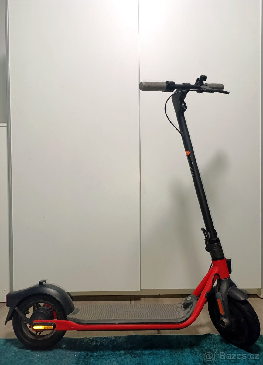 Elektrokoloběžka nineboot d18e - 3