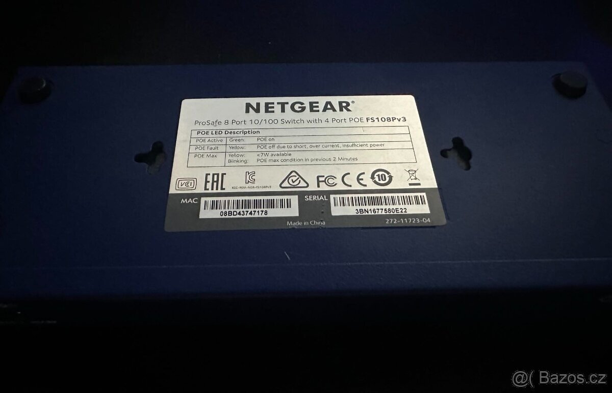 Netgear FS108P - 3
