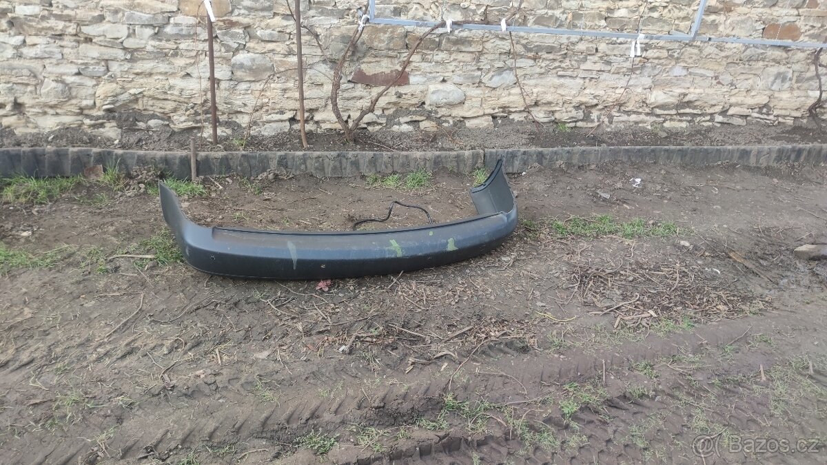 Zadní nárazník VW Caddy - 3