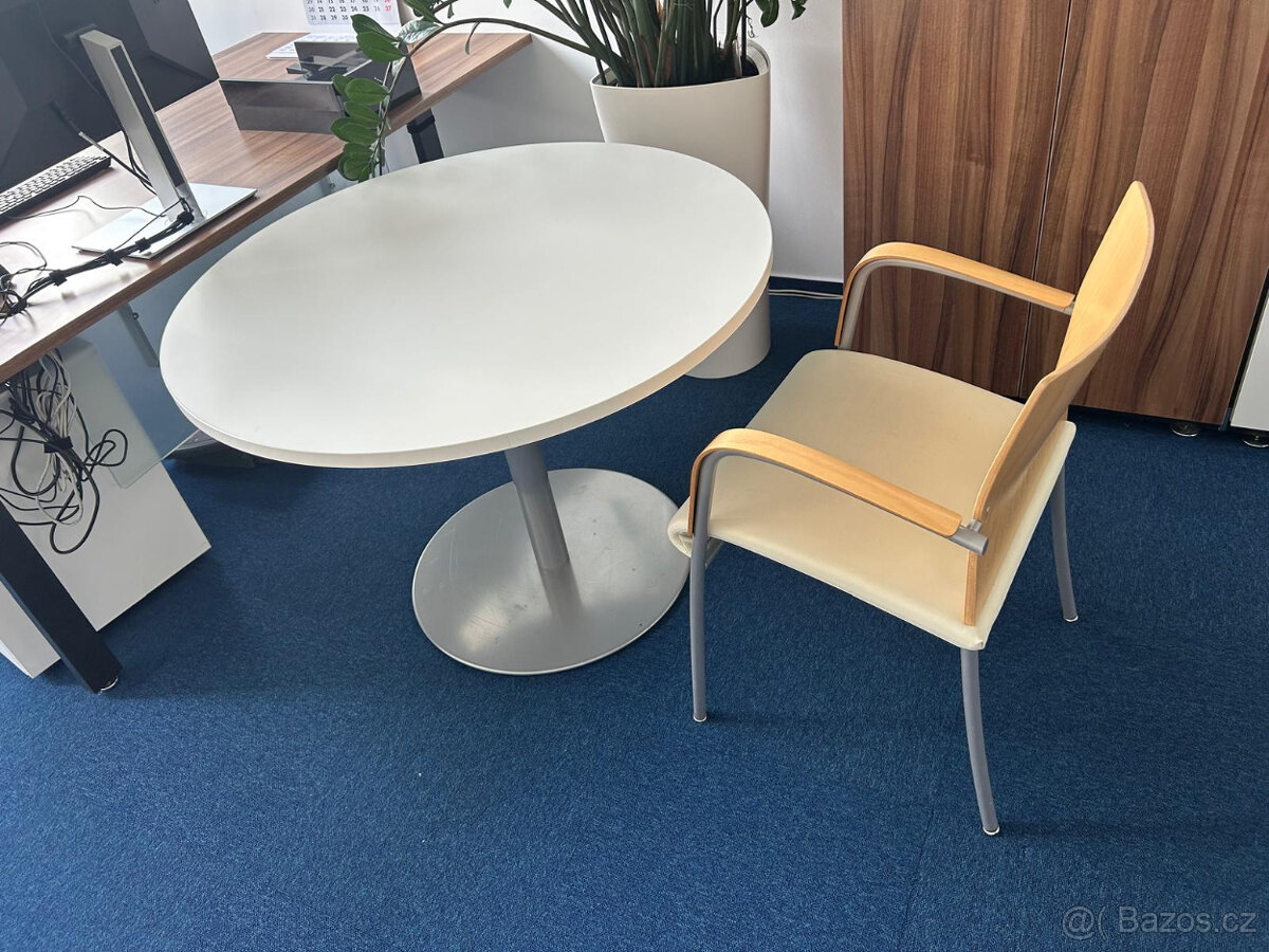 Kancelářské vybavení a výpočetní technika - 3