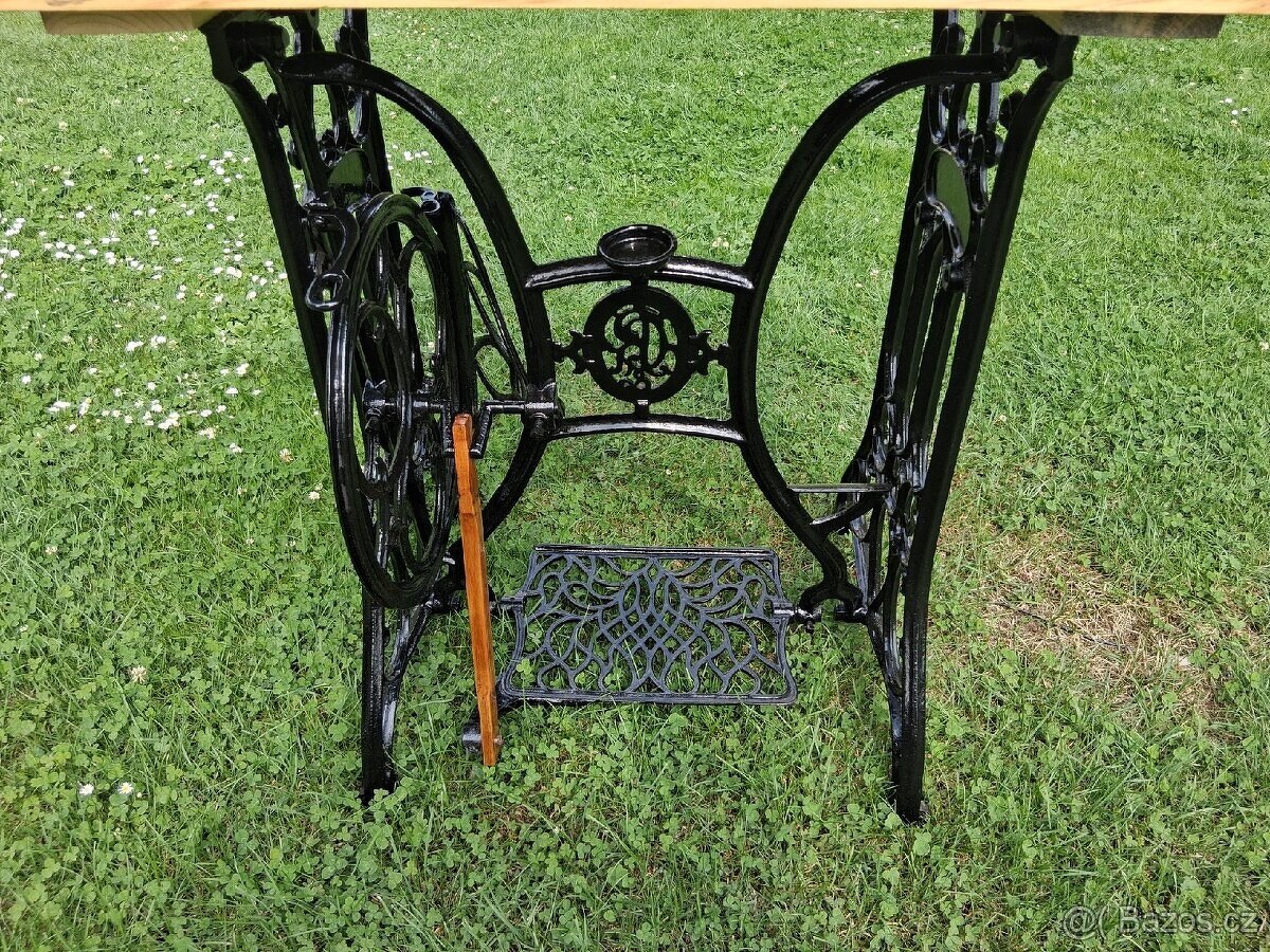 Stul z Šicího stroje - 3