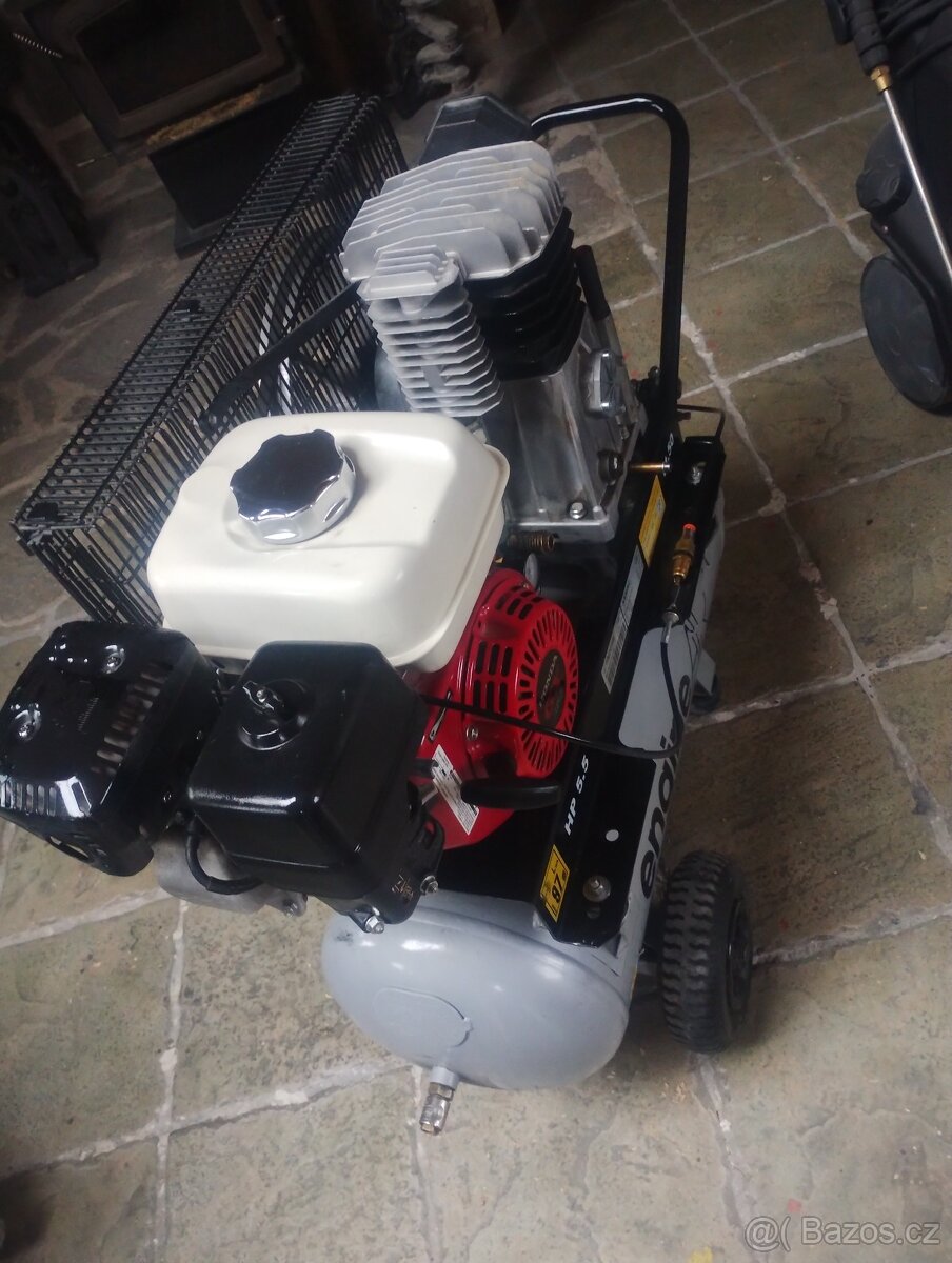 Kompresor 3,5kW benzinový - 3