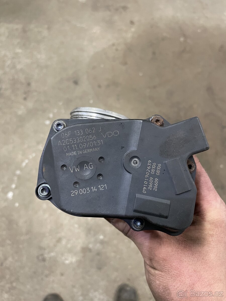 Prodám škrtící klapku z Škody Octavie 2 po FL 1.8tsi - 3