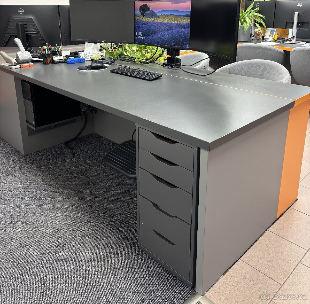Prodáme kompletní vybavení kanceláře – špičková kvalita - 3