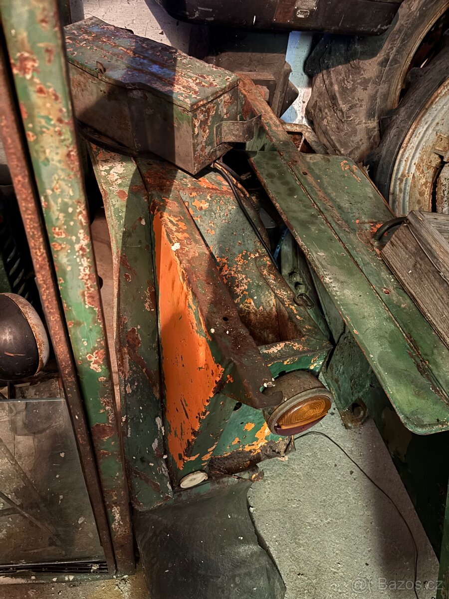 Kabina+blatníky na Zetor 25 - 3