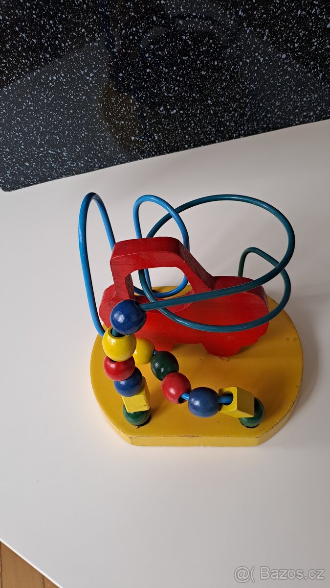 Dřevěný labyrint s korálky - autíčko. - 3