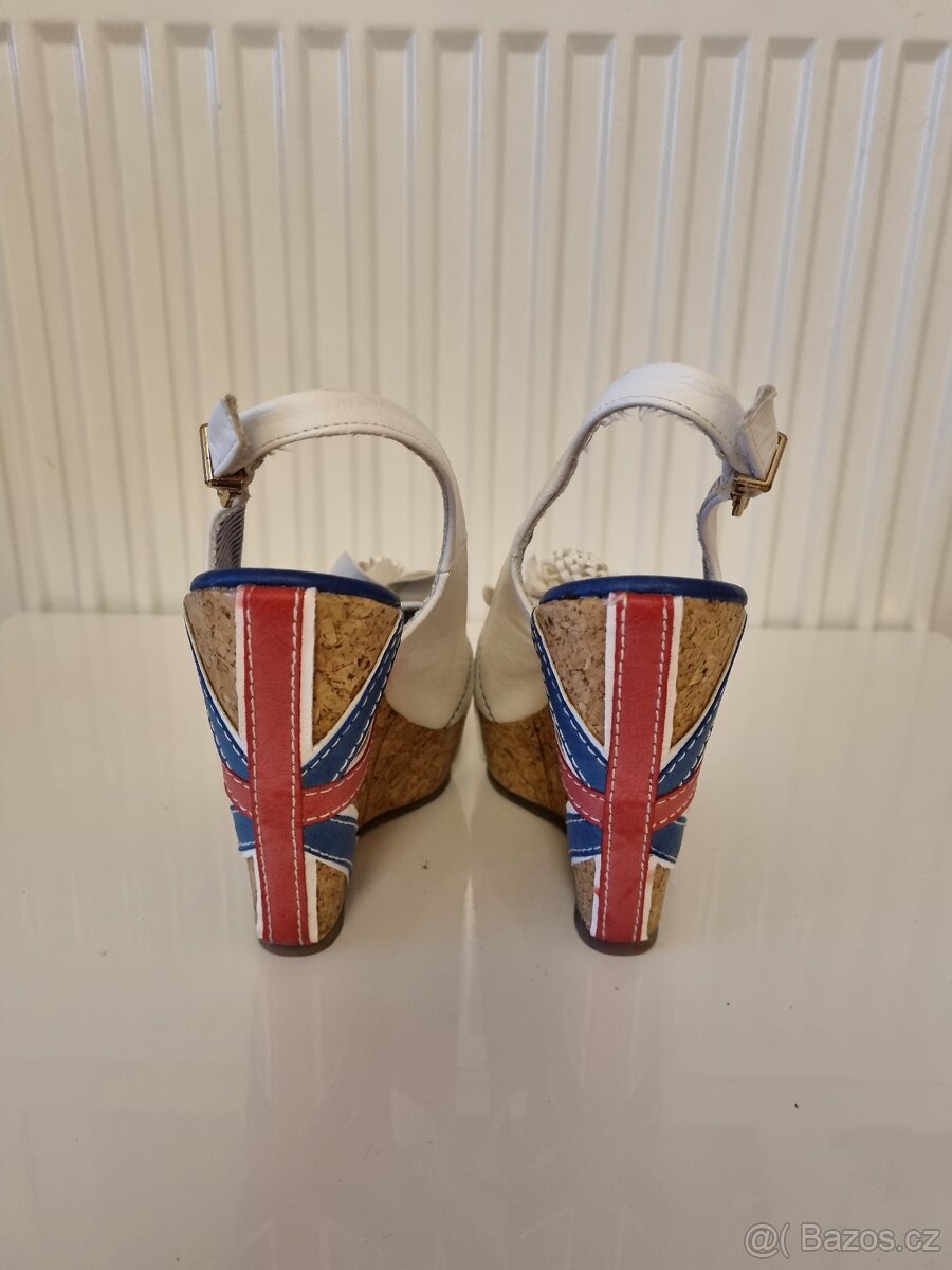 Sandály na platformě - 3