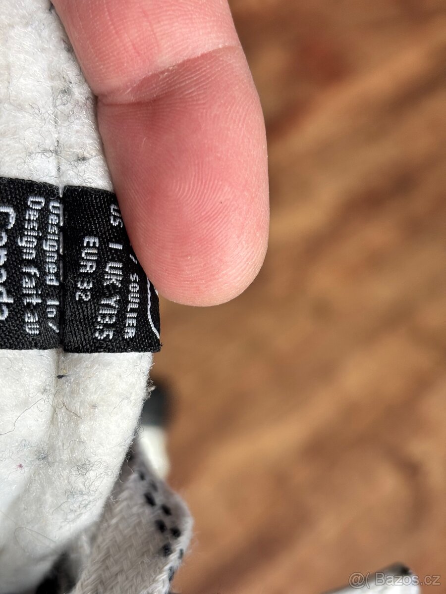 DĚTSKÉ BRUSLE BAUER SUPREME ONE 4 Velikost 32 - 3