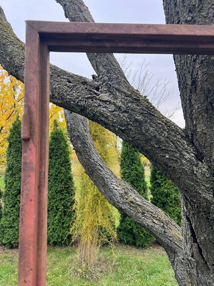 Prodám 7x ocelovou zárubeň 60cm levá - 3