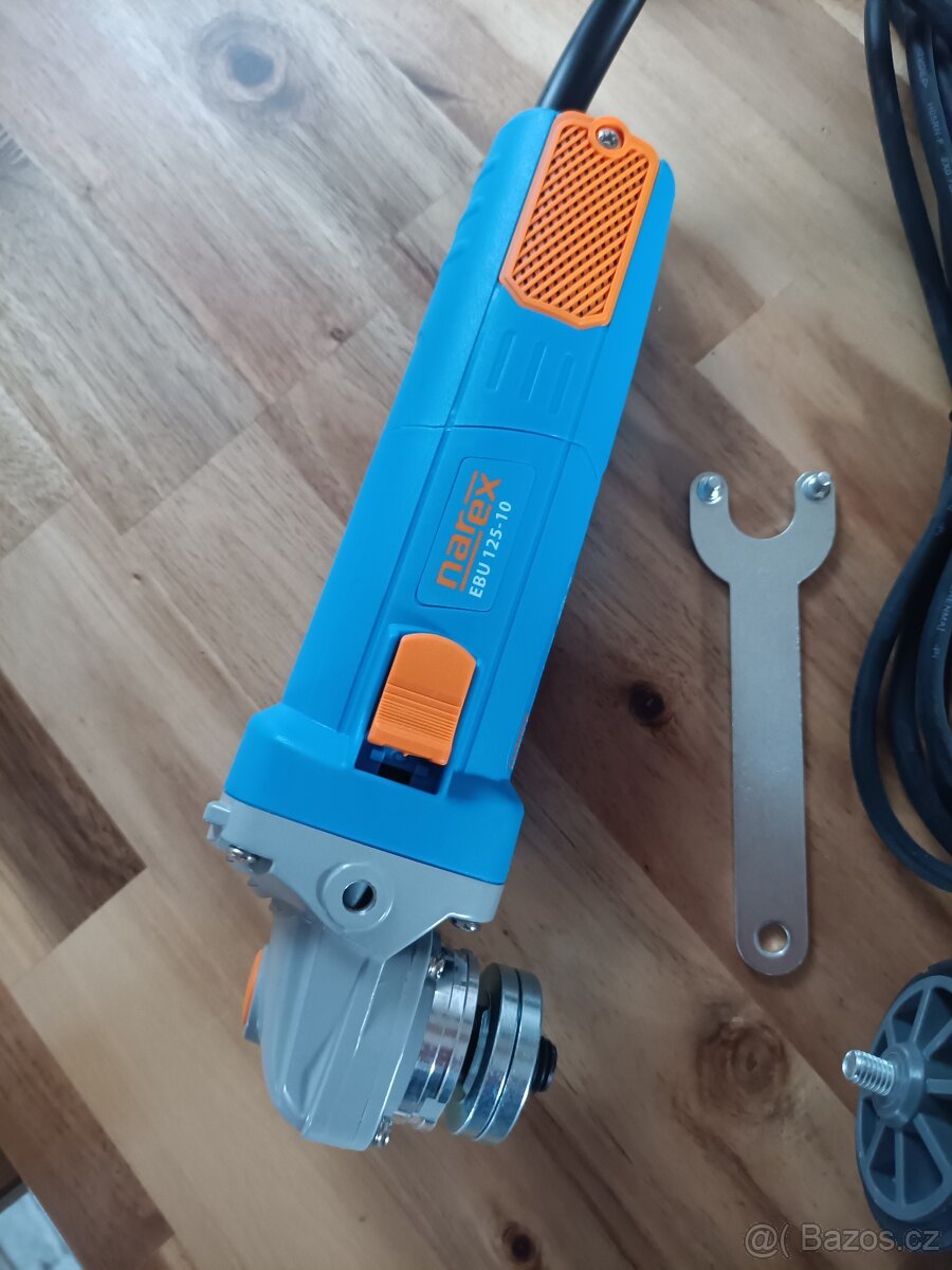 Nová úhlová bruska Narex EBU 125-10, flexa - 3