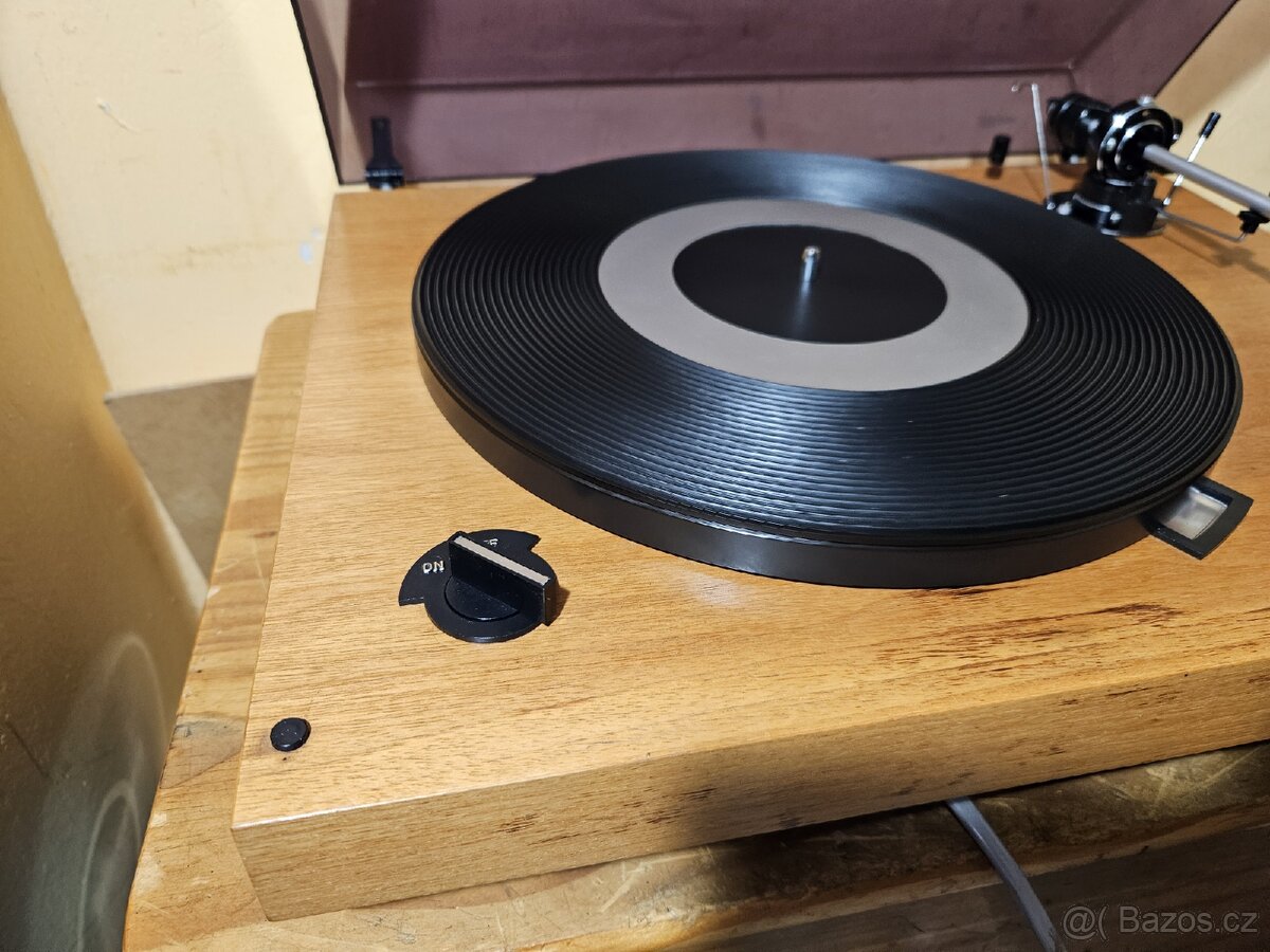 TESLA NC 450 HiFi gramofon - 3