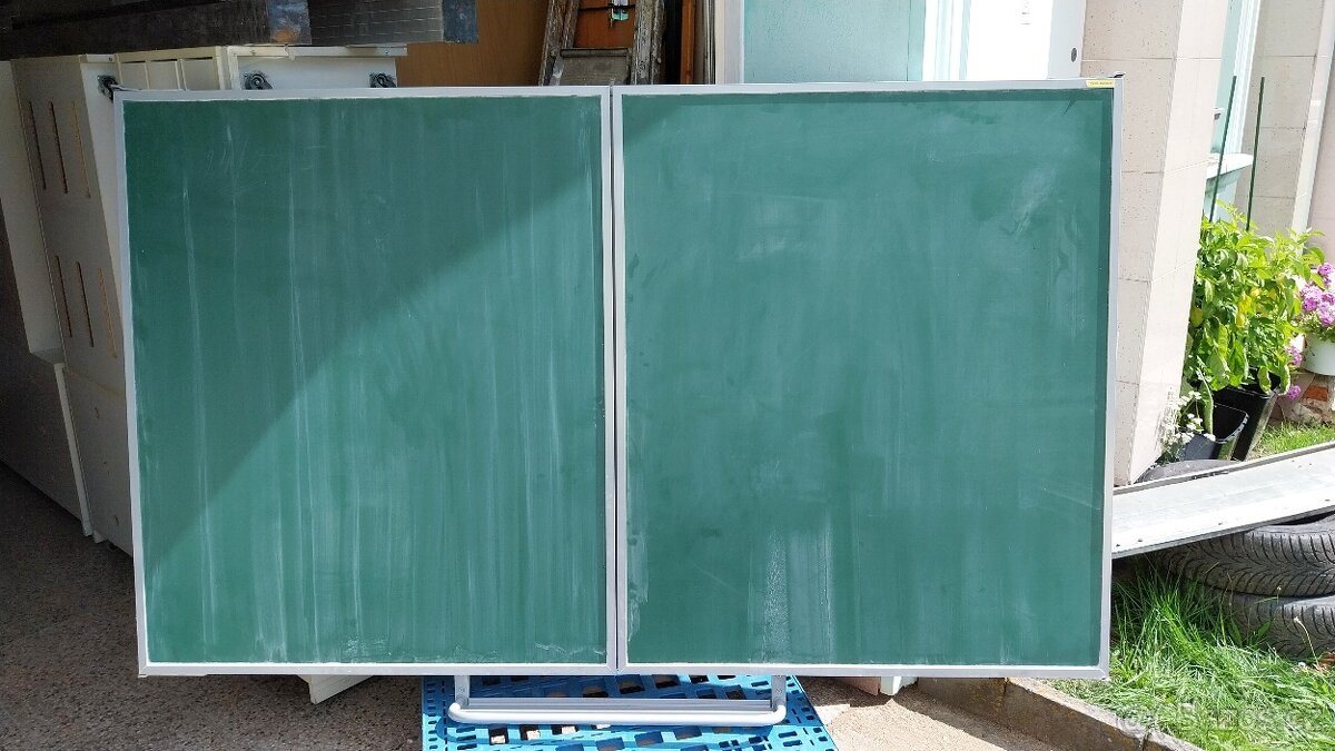 Školní třídílná tabule - 3