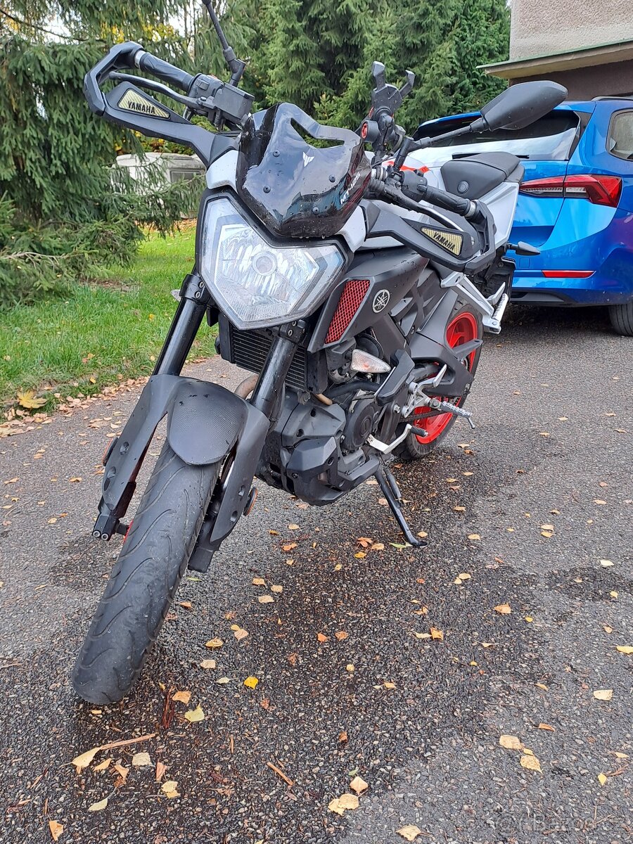 Yamaha MT-125 - 3
