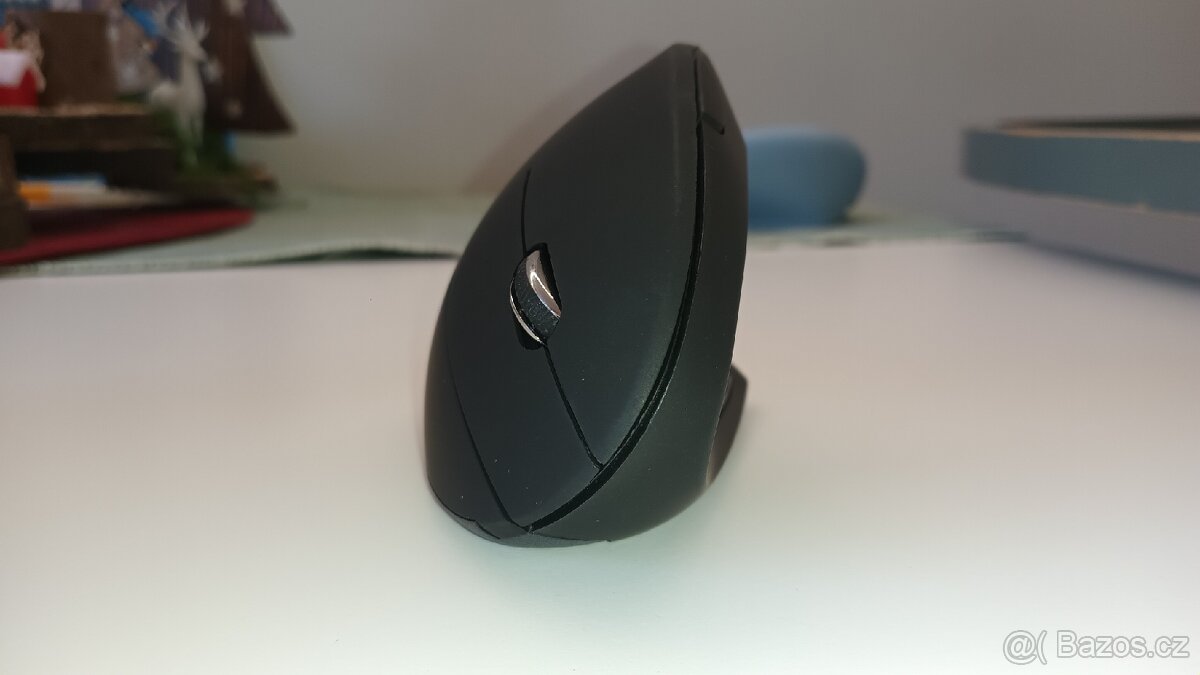 Bezdrátová ergonomická myš - 3