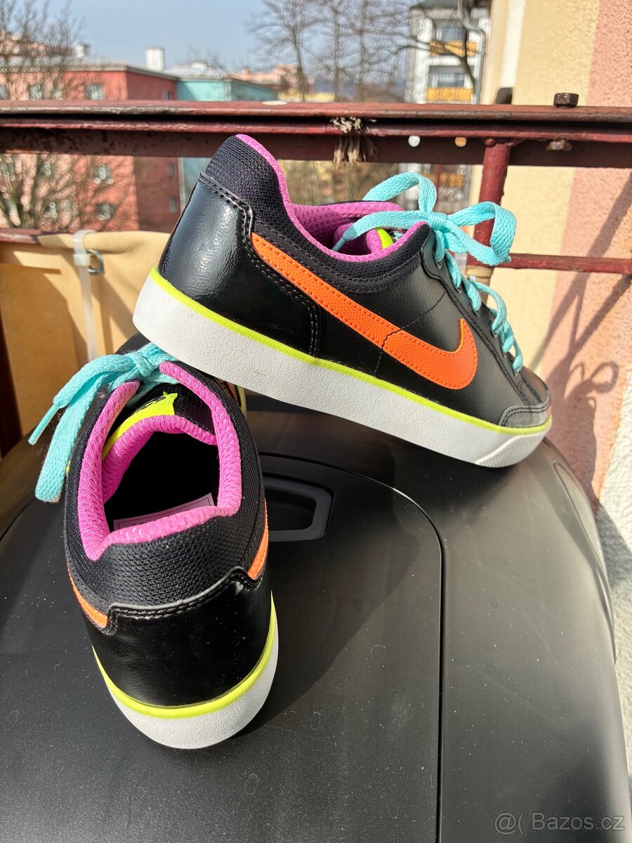 Barevné boty Nike vel. 36,5 - 3