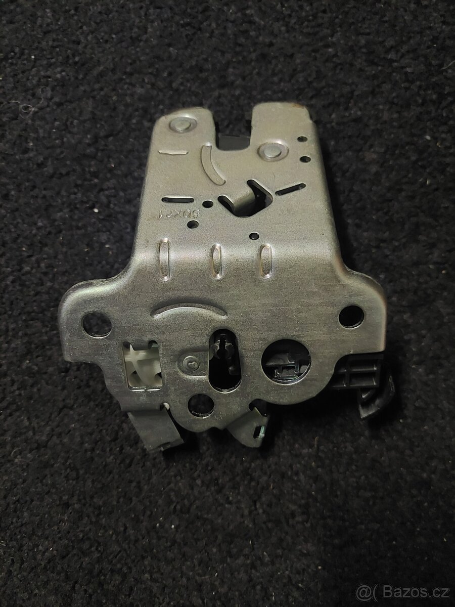 Škoda Superb 2 - zámek kufru - 2ks - 3