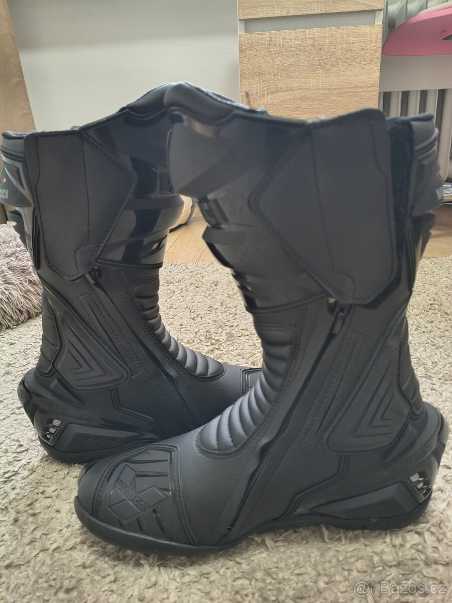 Vanucci RV5 vel. 42 - 3