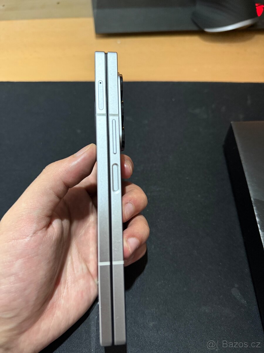 Samsung Z Fold 6 12/256gb - 3