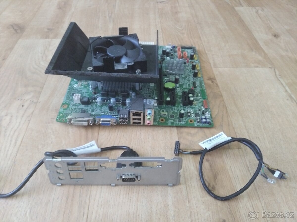Základní deska Lenovo IH61M s CPU G645 a chladičem - 3