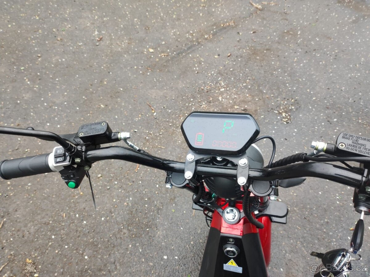 Elektrická koloběžka Lera Scooters C2 2000W černá - 3