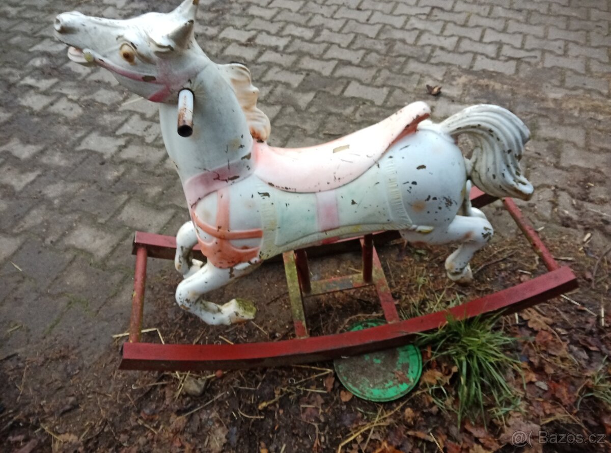 Nabízím houpacího koně a kačera - 3